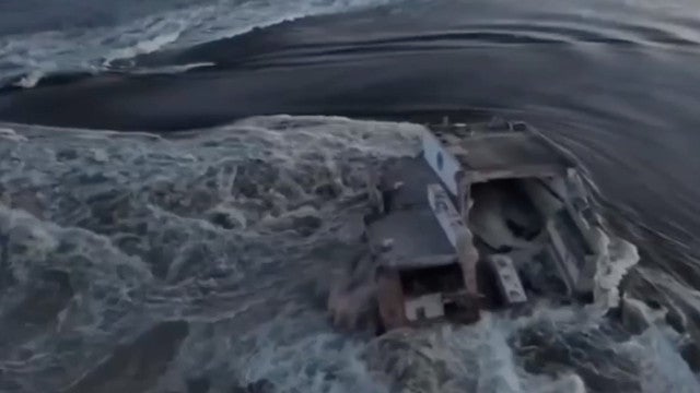 Destruição de represa gera caos e ameaça usina nuclear na Ucrânia