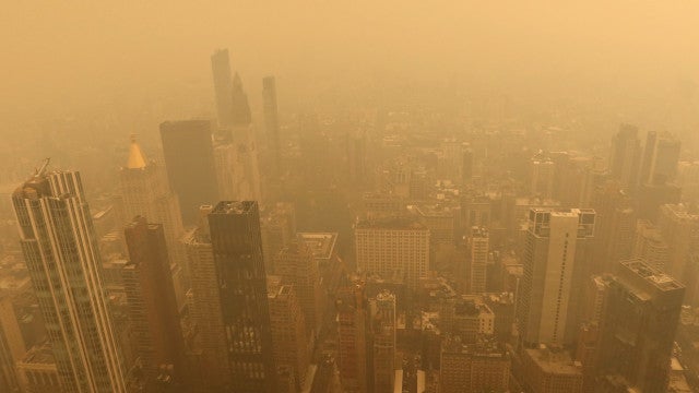 Nova-iorquinos voltam às ruas após dia como ‘a cidade mais poluída do planeta’