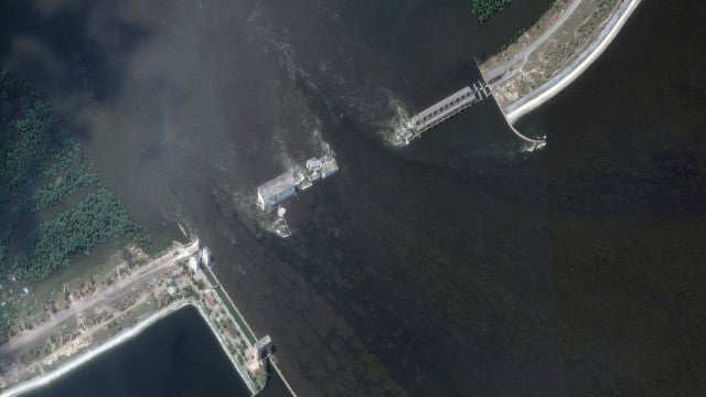 Barragem de Kakhovka captada antes e depois de ataque destrutivo Veja