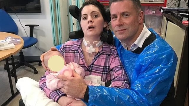 Mulher descobre tumor na gravidez e fica irreconhecível após dar à luz