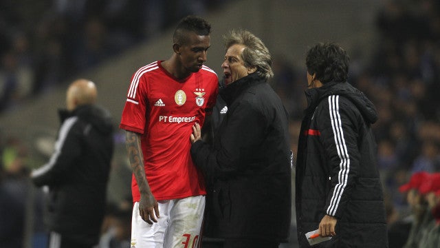 Talisca dá ‘luz verde’ a Jorge Jesus no Brasil, mas atira: "É psicopata"