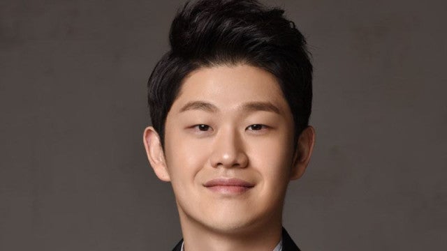 Cantor sul-coreano Choi Sung-bong é encontrado morto em sua casa em Seul