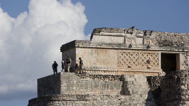A antiga cidade maia descoberta no meio da floresta no México