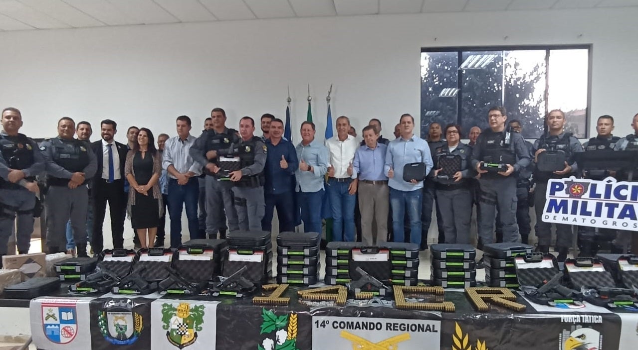 Sesp entrega pistolas Glock para Comandos Regionais em Peixoto de Azevedo e Nova Mutum