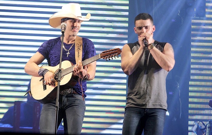 Prefeitura contrata dupla sertaneja para aniversário de cidade no Nortão mês que vem