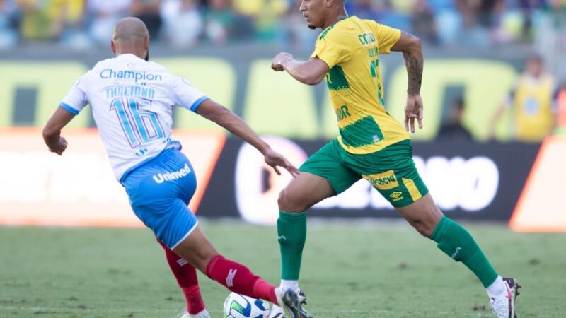 Cuiabá sai na frente, mas não segura placar e empata com o Bahia
