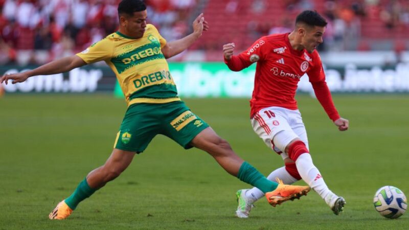 Cuiabá vence o Inter, avança e já ronda zona de Libertadores