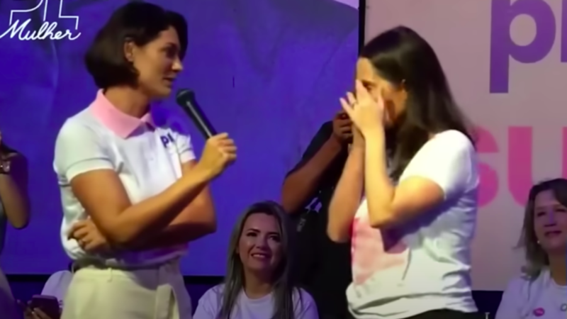 Deputada mato-grossense nega constrangimento com pedido de Michelle Bolsonaro em evento