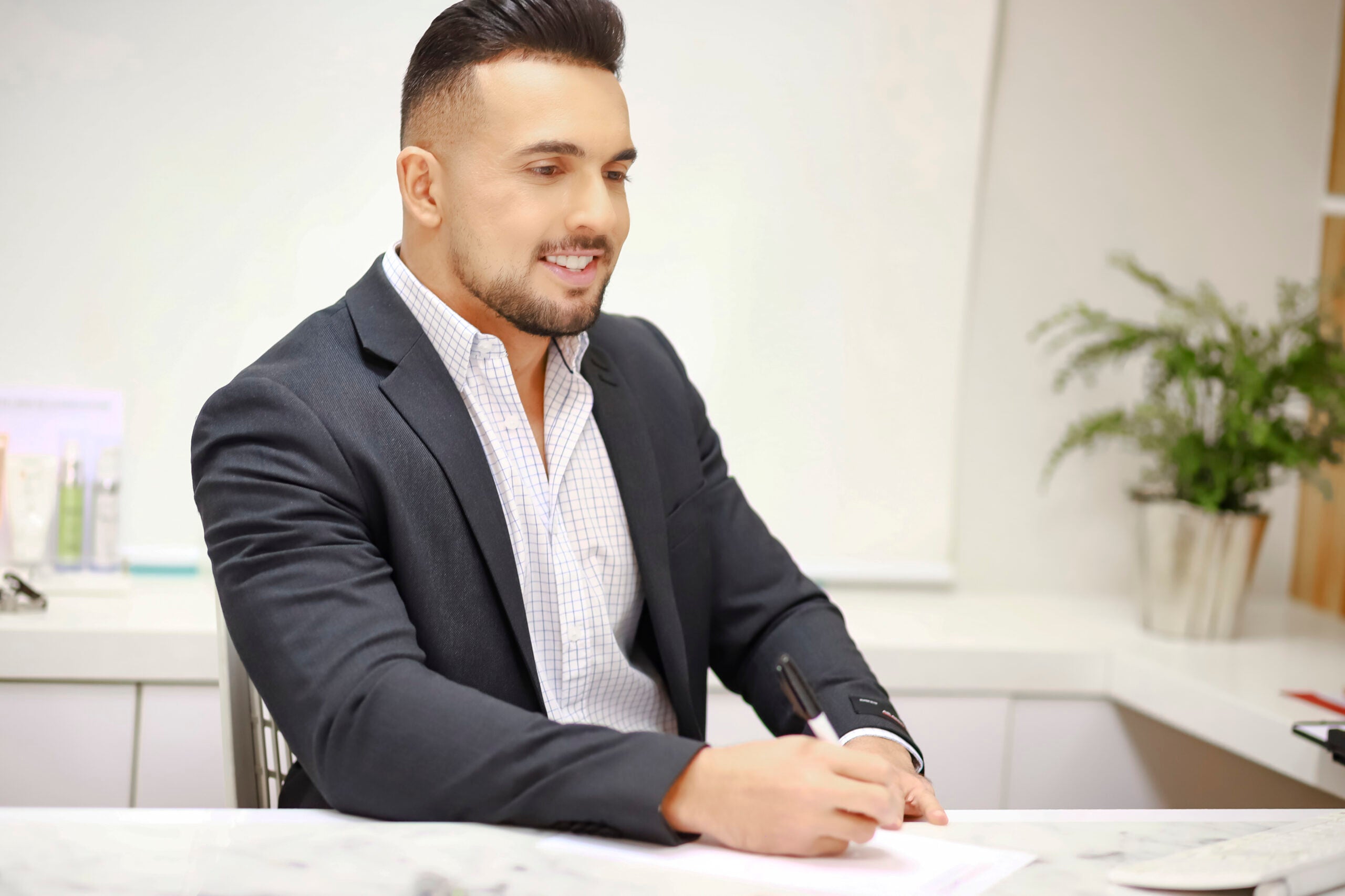 Substituir açúcar por adoçante não emagrece