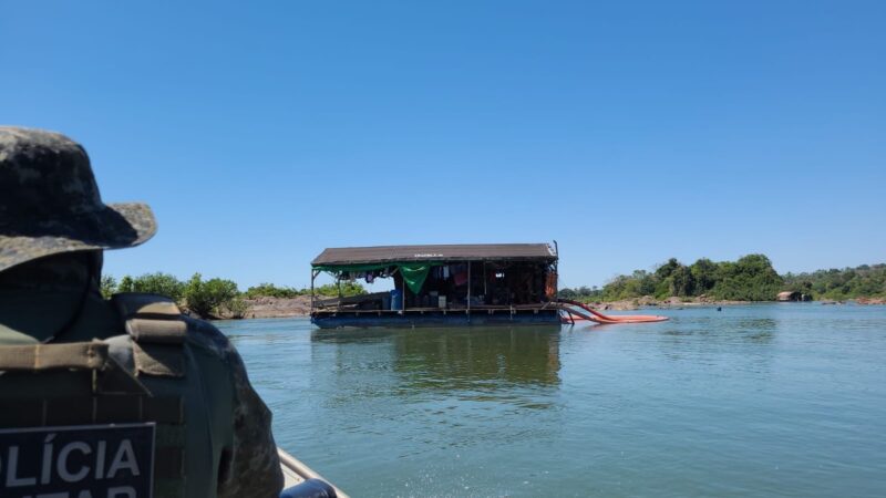 Batalhão Ambiental da PM fecha garimpo ilegal; suspeitos são multados em R$ 680 mil