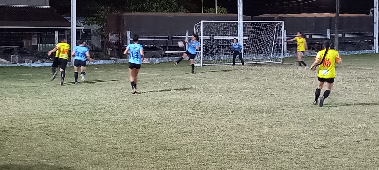 Teve inicio a 1ª Copa Batom feminino de futebol 7 em Guarantã do Norte