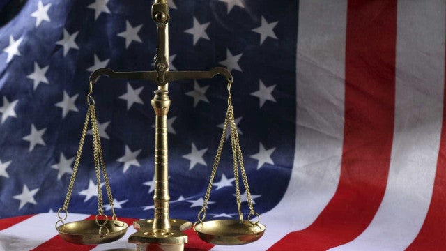 Criança de 12 anos morre alvejada em Boston; suspeito tem 22 anos