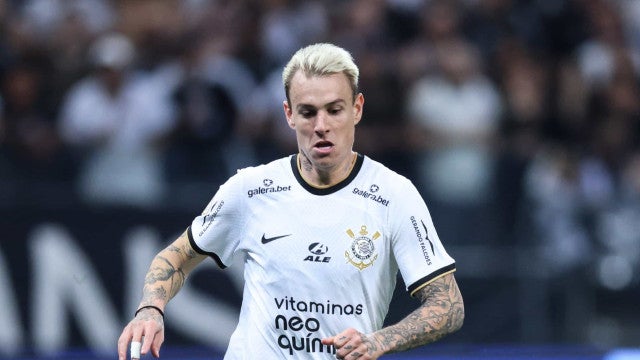 Róger Guedes quebra recorde e Corinthians derrota Vasco com portões fechados