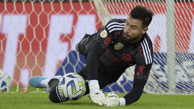 Matheus Cunha brilha e dá recado no Flamengo antes da chegada de concorrente