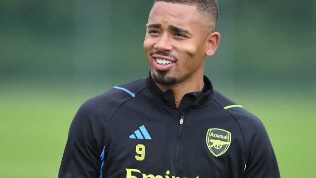 Gabriel Jesus relembra situação em que Guardiola o fez chorar: ‘Fiquei maluco com ele’