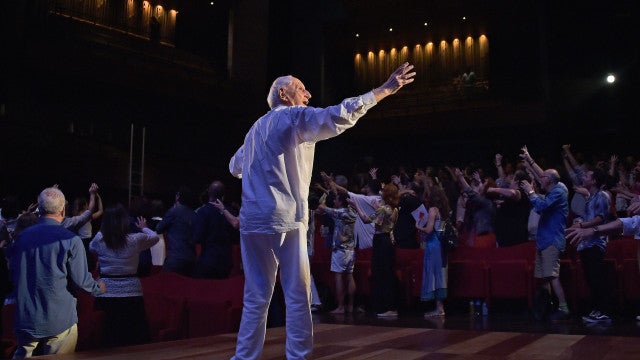 Zé Celso morre no aniversário de um mês de seu casamento