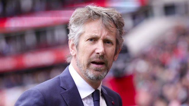 Van der Sar, ex-goleiro do United, deixa UTI onze dias após sofrer AVC