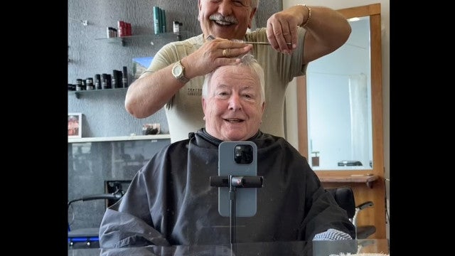 Durante anos, fotografa ida ao barbeiro. Esta pode ter sido a última foto