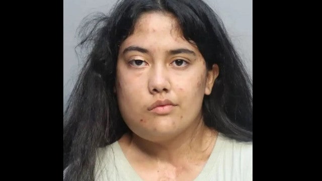 Vai a site (falso) para contratar assassino para matar filho e é detida