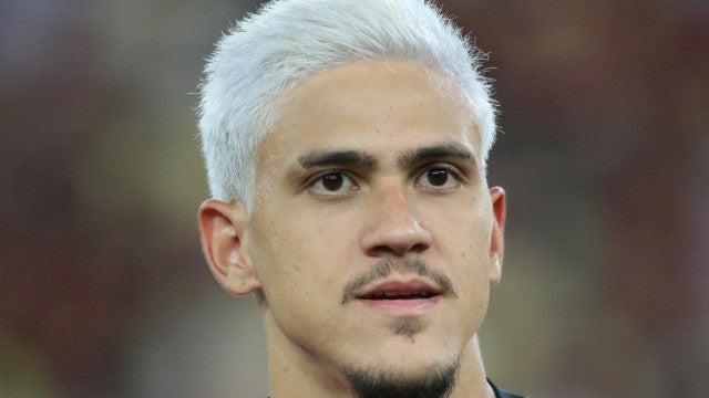 Pedro diz que tomou soco de preparador físico do Flamengo