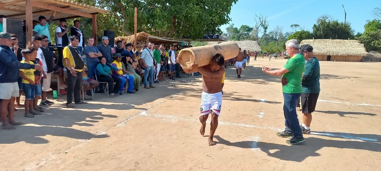 Aldeia Sãnkoraçã conquista o primeiro ouro em “corrida com tora” na II Olimpíada Indígena Panará