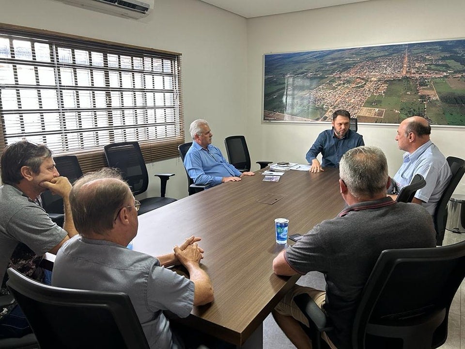 Presidente Valcimar recebe membros do CAEP que estão mobilizando para a Festa da Padroeira no mês de outubro