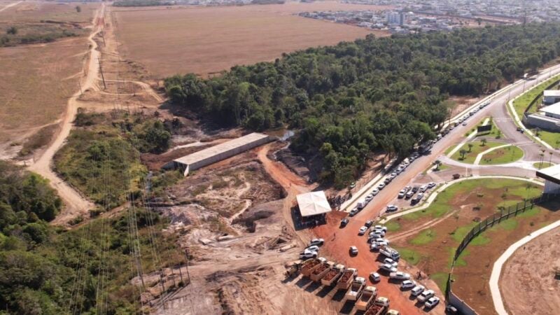 Prefeito lança obra de avenida que dará acesso a bairros e ao aeroporto de Sinop