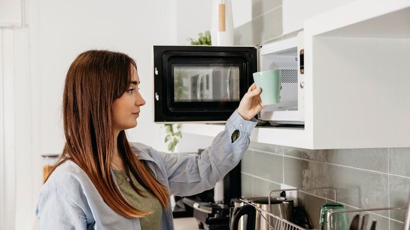 Uso de micro-onda reduz a qualidade nutritiva dos alimentos e pode provocar doenças?