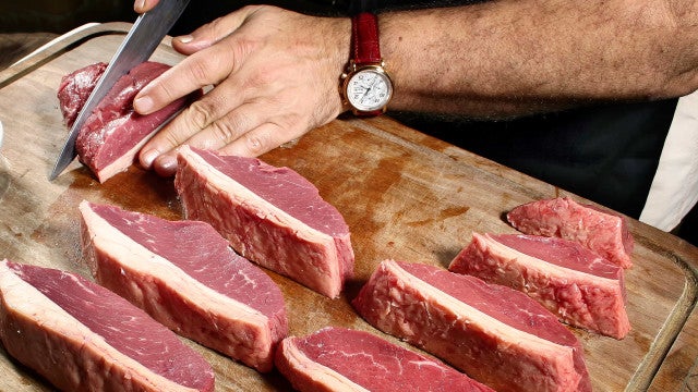 Isenção da cesta básica deveria deixar de lado picanha, doces e sorvetes, diz instituto