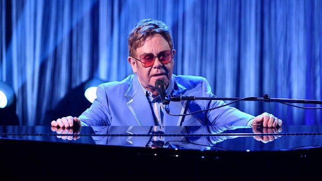 Elton John é levado ao hospital após sofrer acidente doméstico