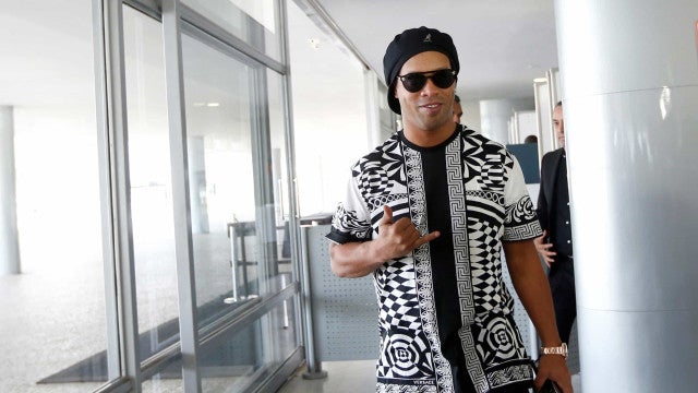 Ronaldinho Gaúcho falta à CPI e depoimento é remarcado