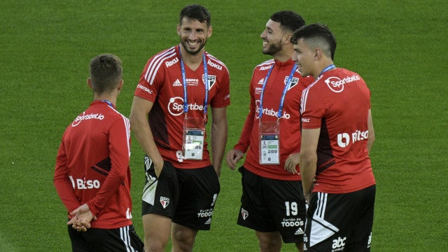 São Paulo finaliza preparação para encarar LDU com Beraldo como dúvida