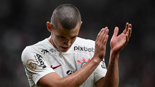 Moscardo inicia trabalhos físicos no Corinthians em corrida contra o tempo para Copa do Brasil