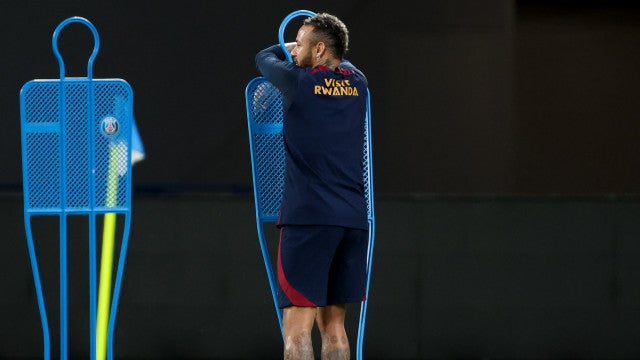 Neymar não sai do banco, frustra torcida japonesa e vê PSG levar virada da Inter de Milão