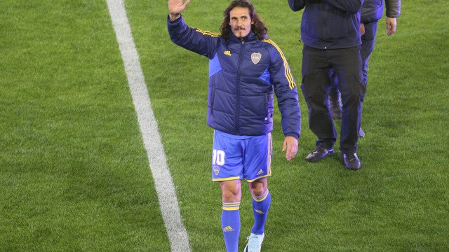 Cavani assume camisa 10 do Boca Jrs: ‘Melhor clube para dar últimos passos da carreira’
