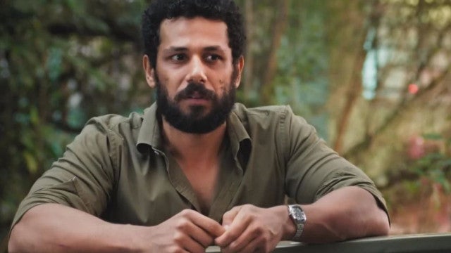 Recebo muitos nudes e adoro, diz ator que interpreta o peão Ramiro, em ‘Terra e Paixão’