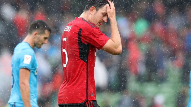 Maguire ‘borra a pintura’ e Ten Hag não perdoa. "Foi estúpido"