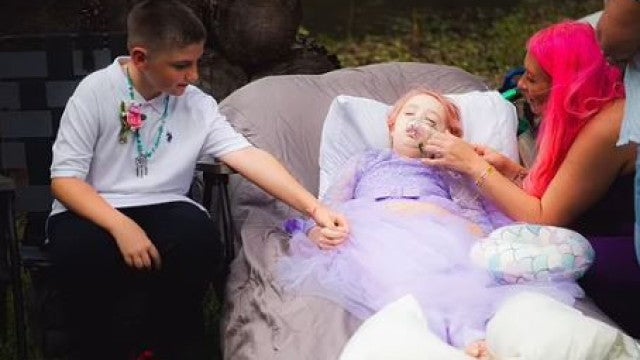 Menina de 10 anos com leucemia realiza sonho e se ‘casa’ antes de morrer