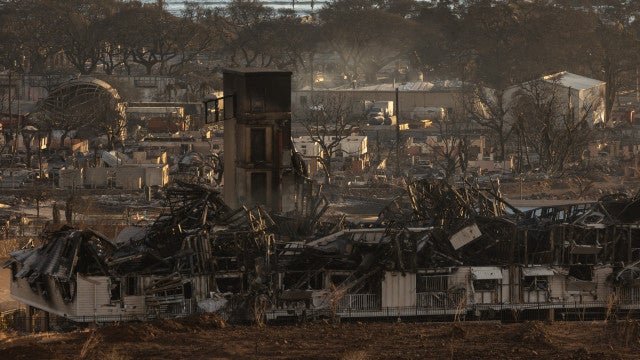 Mortos no Havaí chegam a 93 no pior incêndio florestal dos EUA em 100 anos