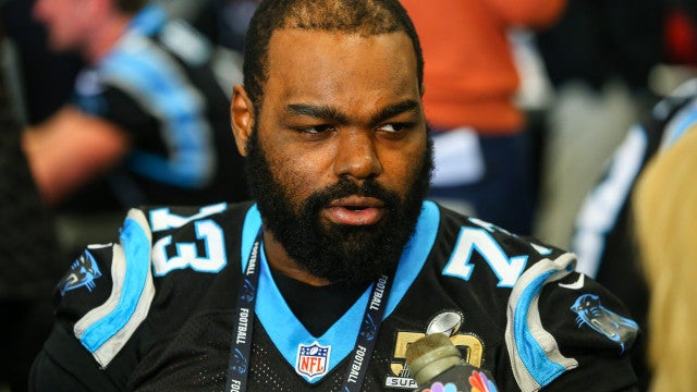 Campeão da NFL que se tornou sucesso no cinema processa ‘família adotiva’