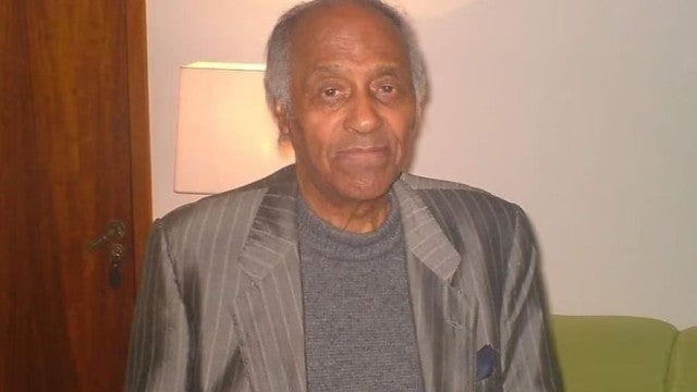 Morre Carlos Gonzaga, pioneiro do rock nacional e cantor de ‘Diana’, aos 99 anos