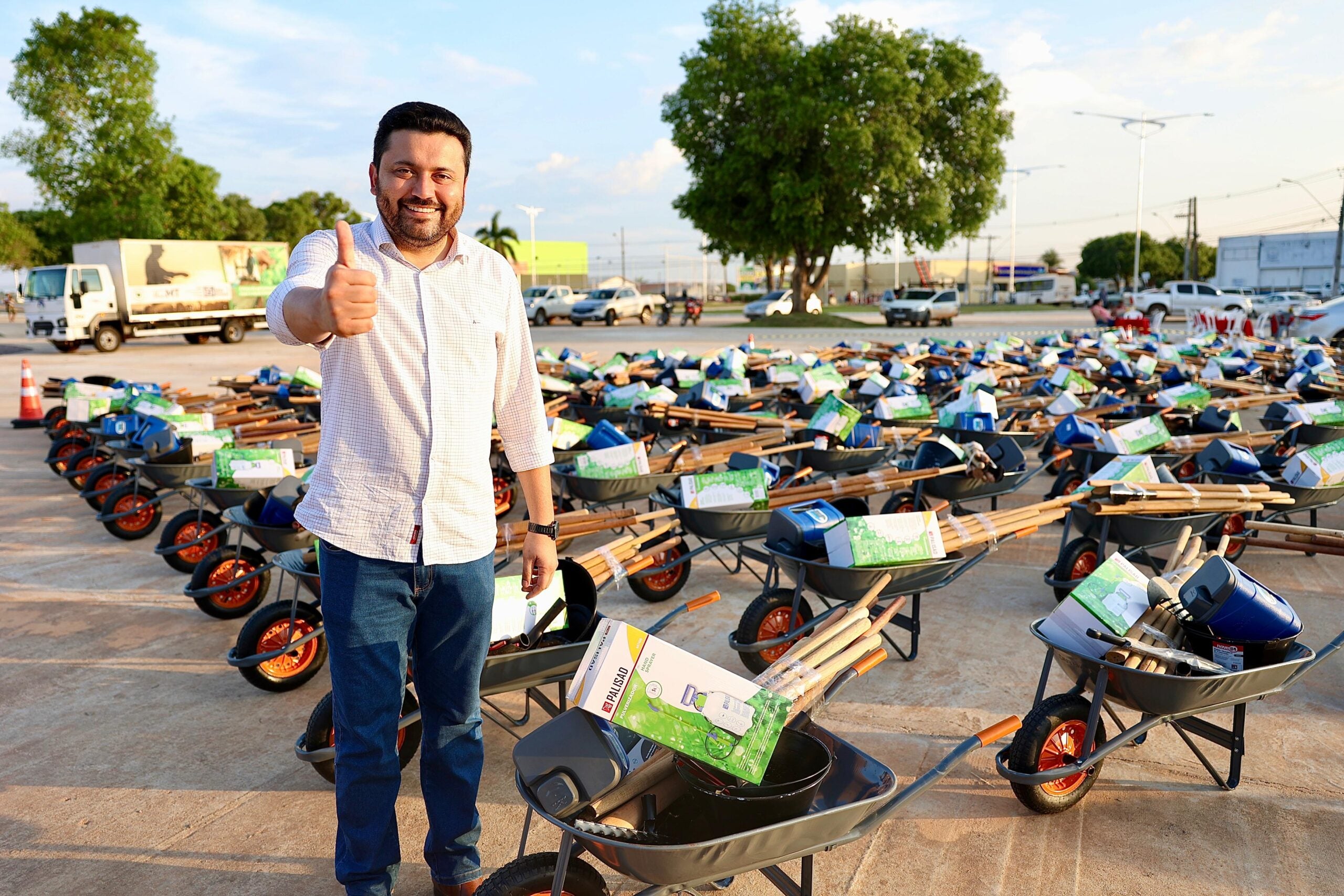 SECRETARIA DE AGRICULTURA REALIZA ENTREGA DE 155 KITS PARA AGRICULTORES FAMILIARES