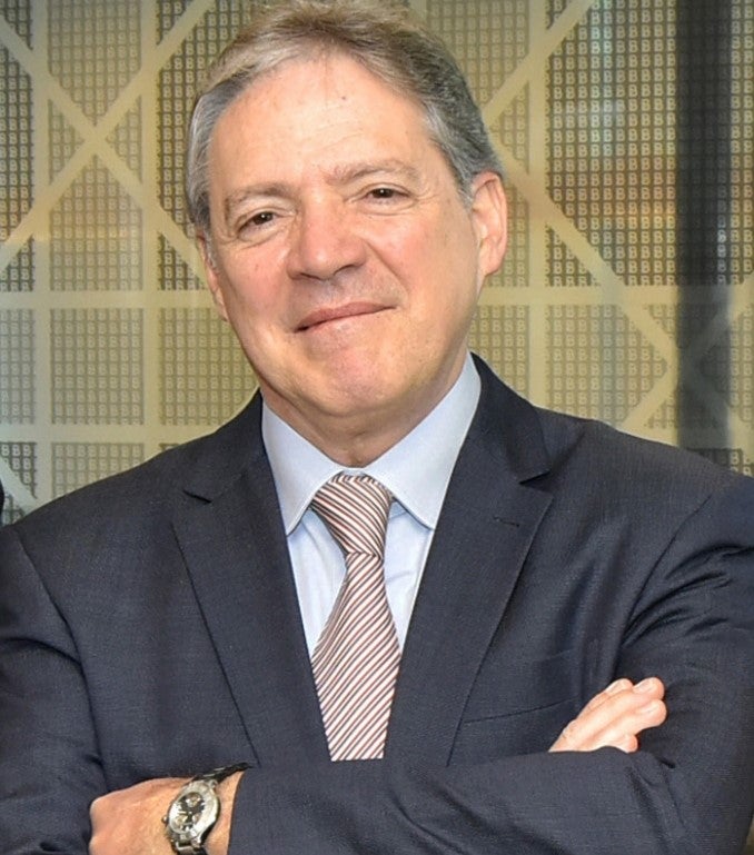 Deplorável  NOTÍCIA do INSS: cortes em pedidos de aposentadoria começam, mesmo com fila de espera Governo ignora fila do INSS e corta R$12,5 bilhões da previdência