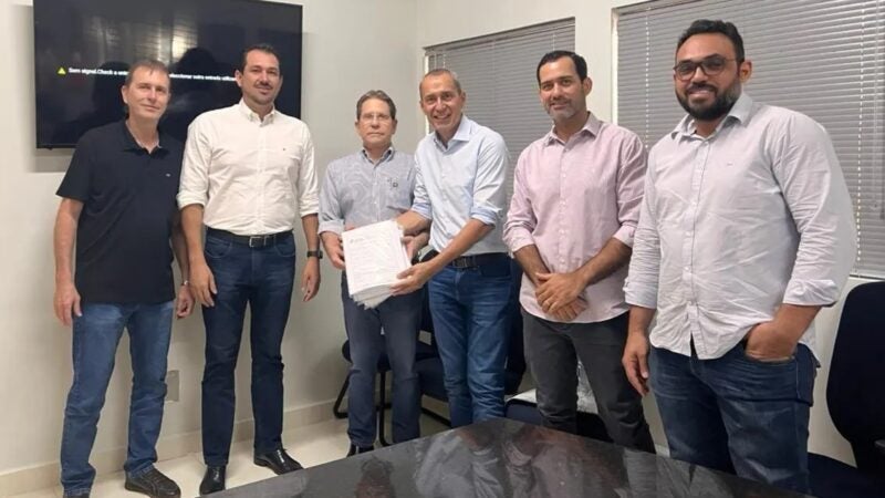 Prefeito entrega projeto e tenta viabilizar recursos para nova sede da Ciretran de Lucas do Rio Verde