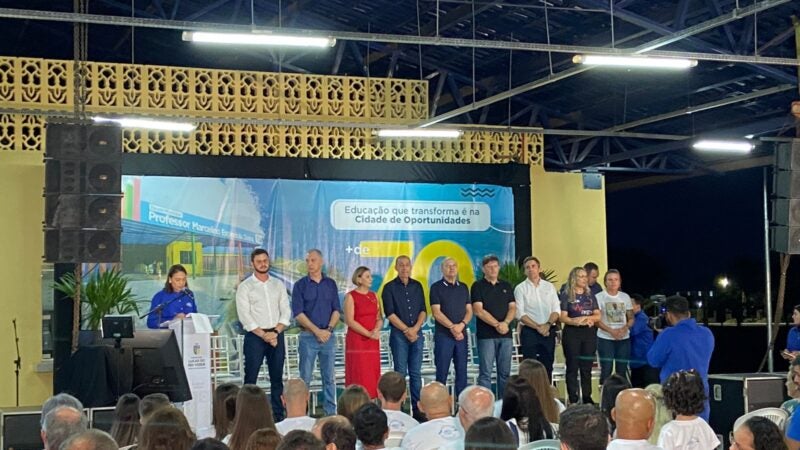 Prefeito, vice-governador e secretário estadual entregam obra de escola em Lucas; R$ 13 milhões em investimentos
