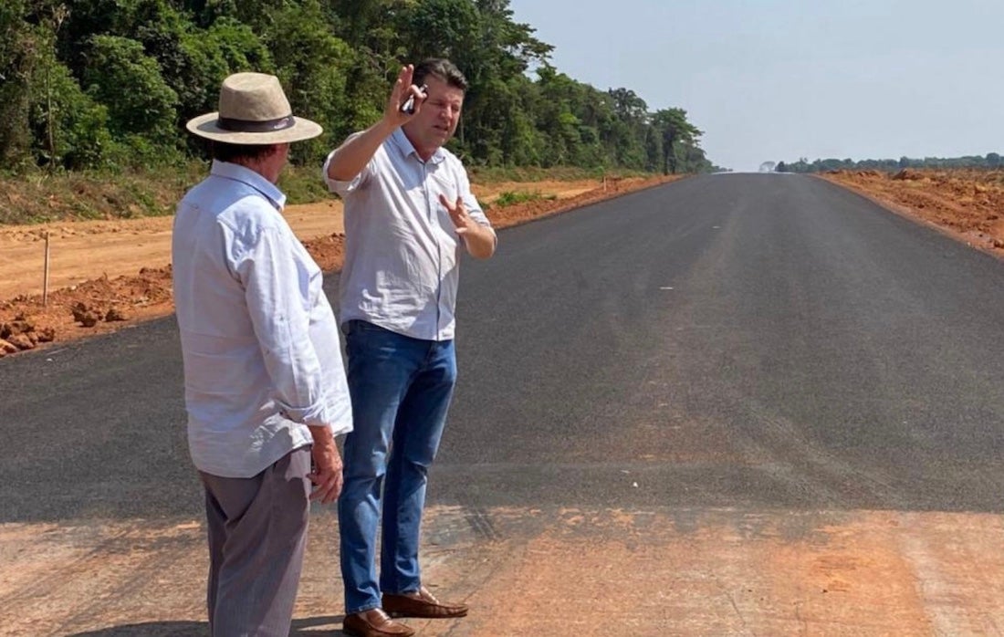 Sorriso: Lafin inspeciona asfaltamento de duas rodovias e diz que Mauro tem ‘olhar humanizado’