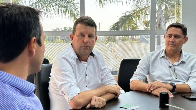 Prefeitura de Sorriso se reúne com diretores de empresas interessados em construção de residências sociais