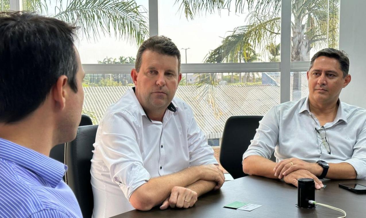 Prefeitura de Sorriso se reúne com diretores de empresas interessados em construção de residências sociais