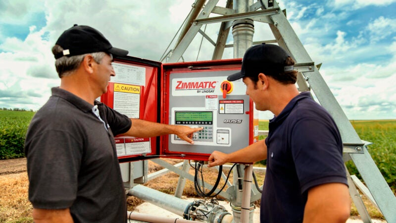 Gestão eficiente da irrigação otimiza aplicação de insumos nas lavouras