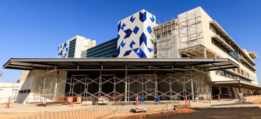 Com obras na reta final, governo de MT efetiva contrato de equipamentos para o Hospital Central 